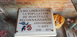 Plaques funéraires à Lannemezan